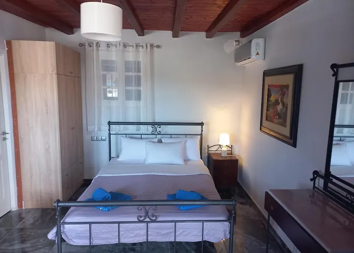 Serifos Sunset Guest house Livadakia